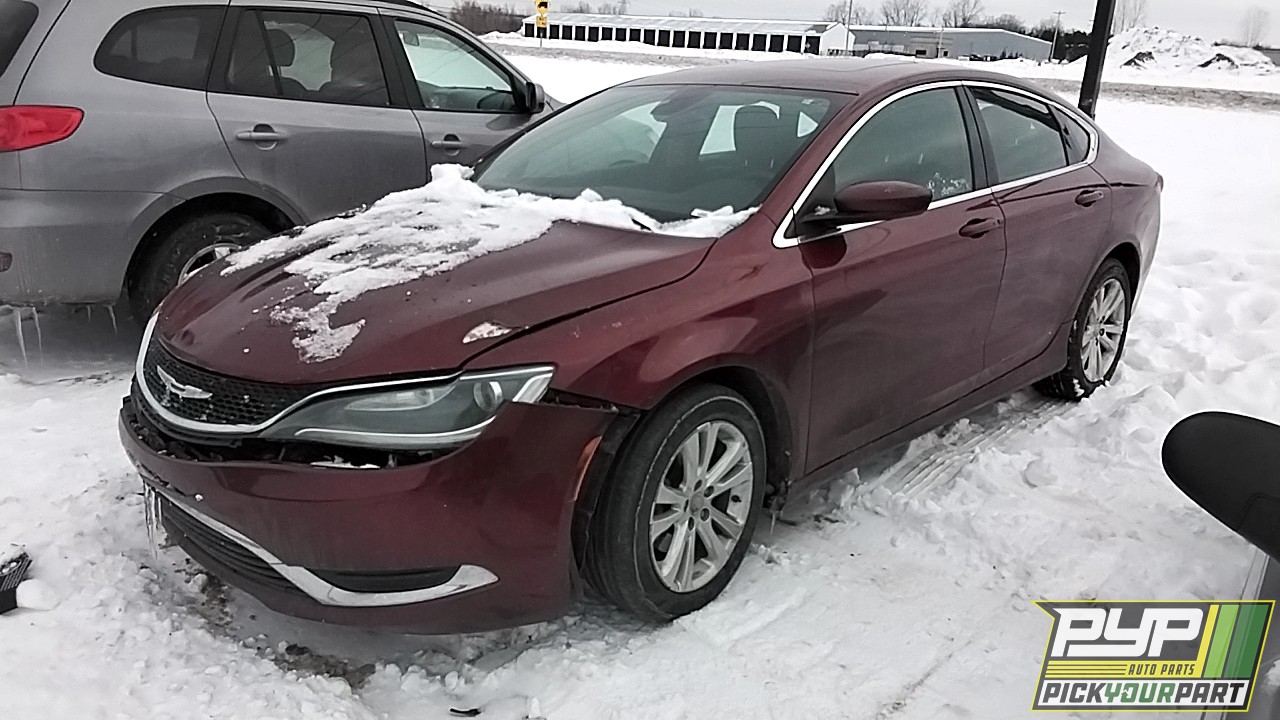 2015 CHRYSLER 200 partes disponibles