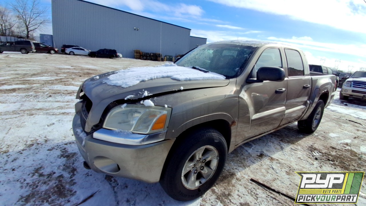 2006 MITSUBISHI RAIDER available for parts