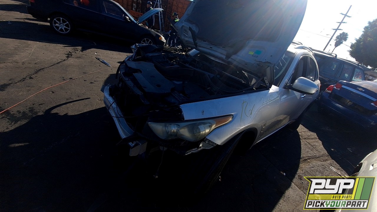 2009 INFINITI FX35 available for parts