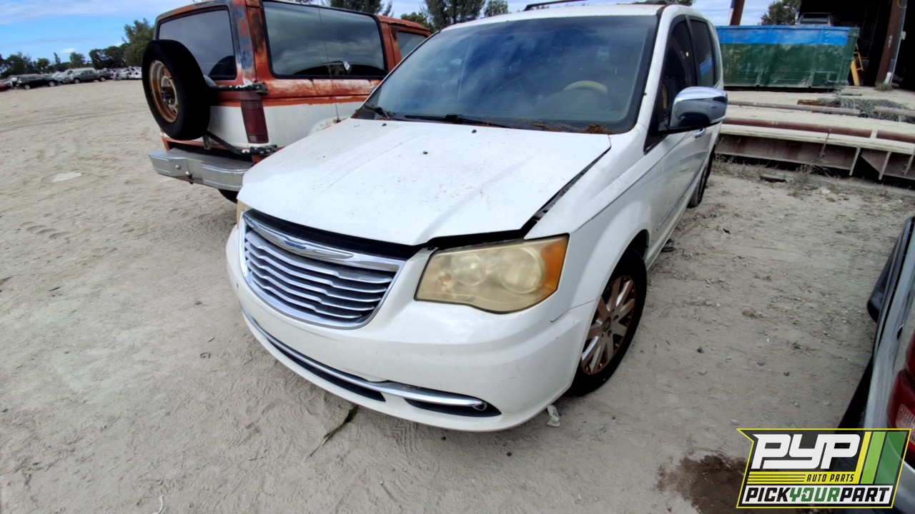 2012 CHRYSLER TOWN & COUNTRY partes disponibles
