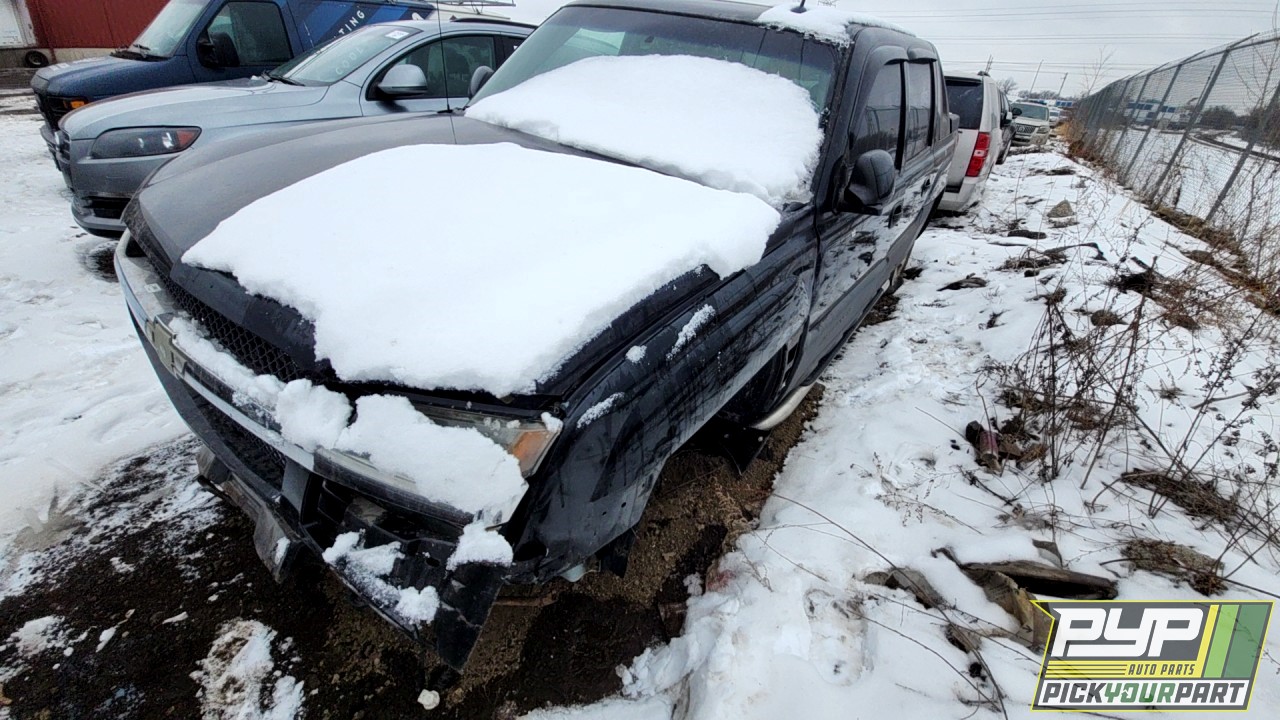 2005 CHEVROLET AVALANCHE 1500 available for parts
