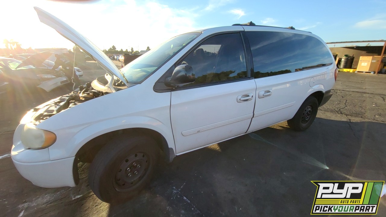 2005 CHRYSLER TOWN & COUNTRY available for parts
