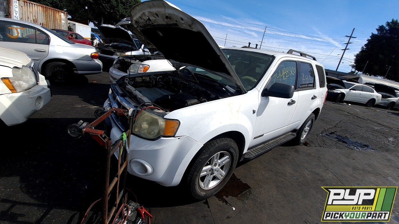 2008 FORD ESCAPE available for parts