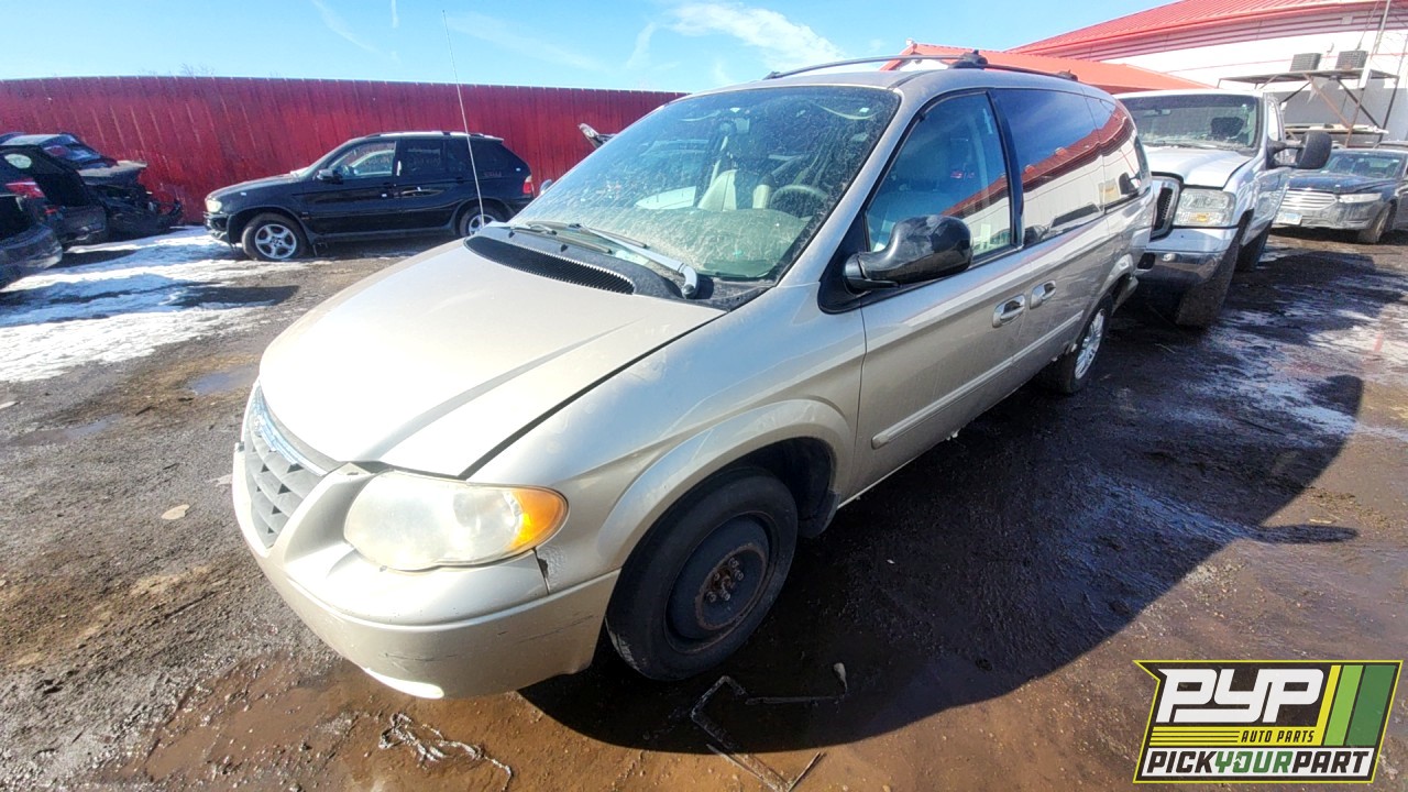 2005 CHRYSLER TOWN & COUNTRY available for parts