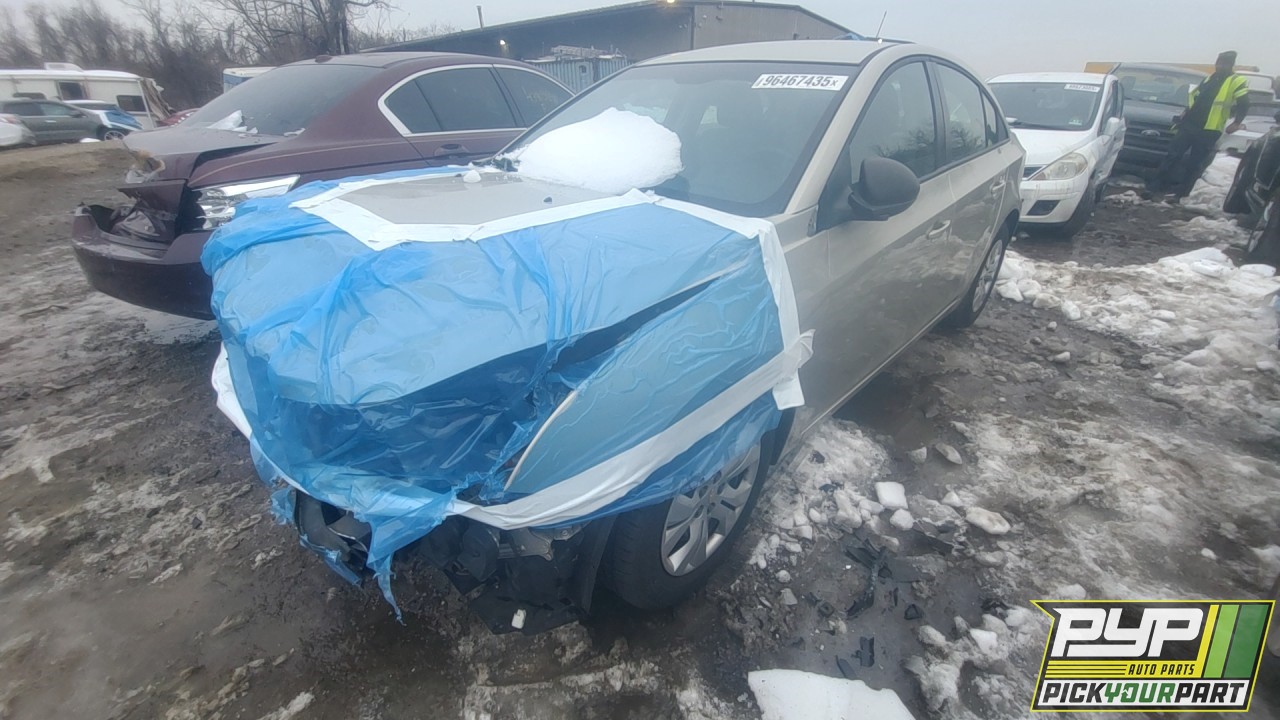 2013 CHEVROLET CRUZE partes disponibles