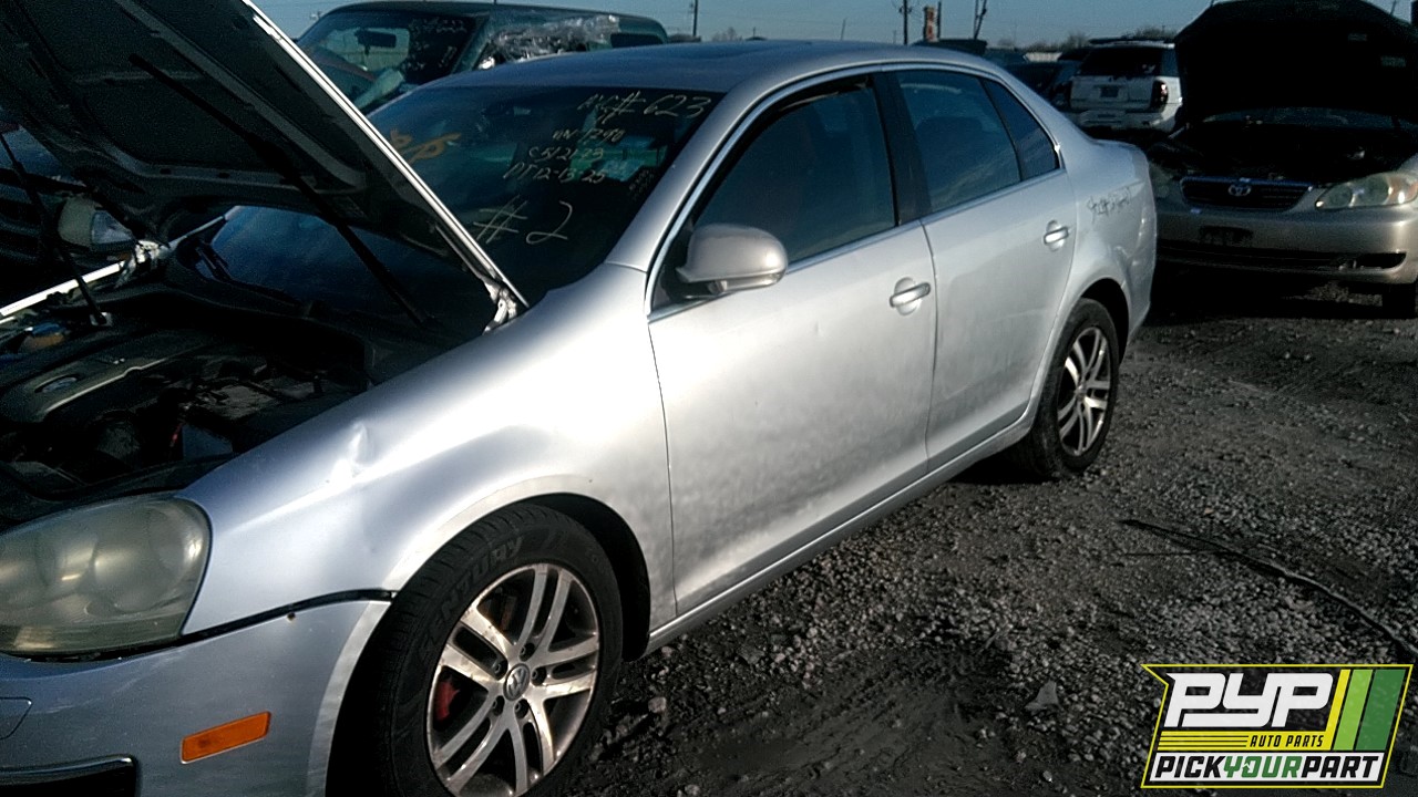 2005 VOLKSWAGEN JETTA partes disponibles