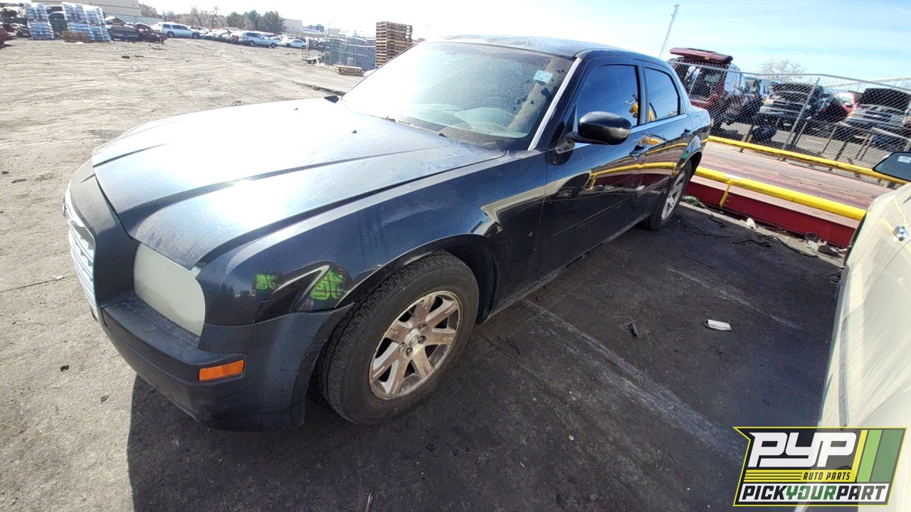 2006 CHRYSLER 300 available for parts