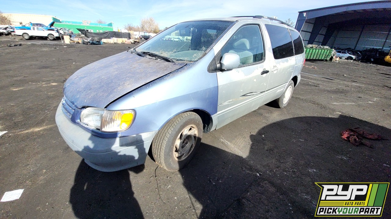 2002 TOYOTA SIENNA partes disponibles