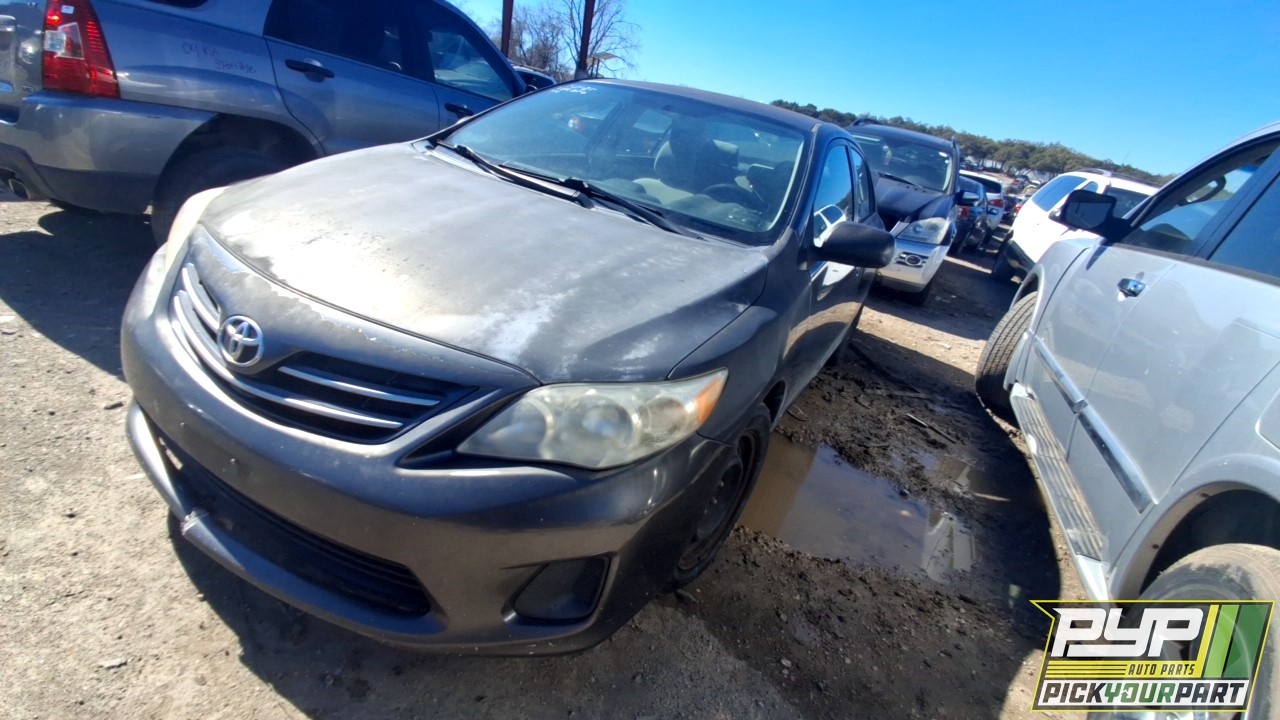 2013 TOYOTA COROLLA partes disponibles