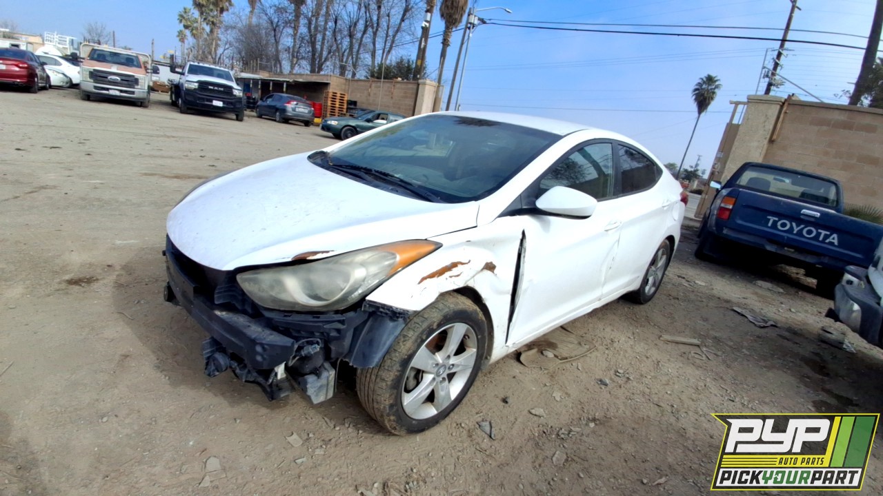 2013 HYUNDAI ELANTRA partes disponibles