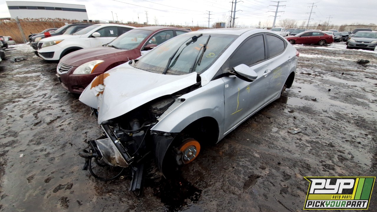 2013 HYUNDAI ELANTRA partes disponibles