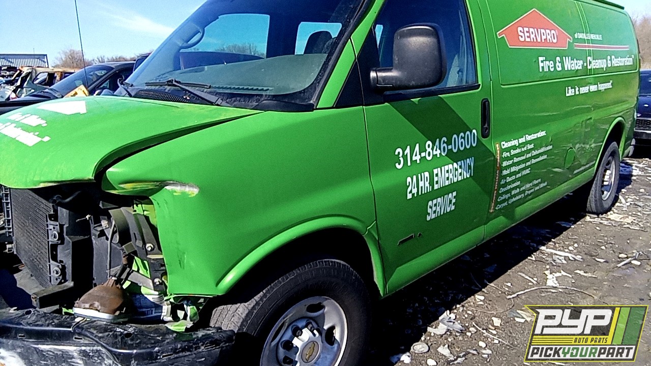 2004 CHEVROLET EXPRESS 3500 partes disponibles