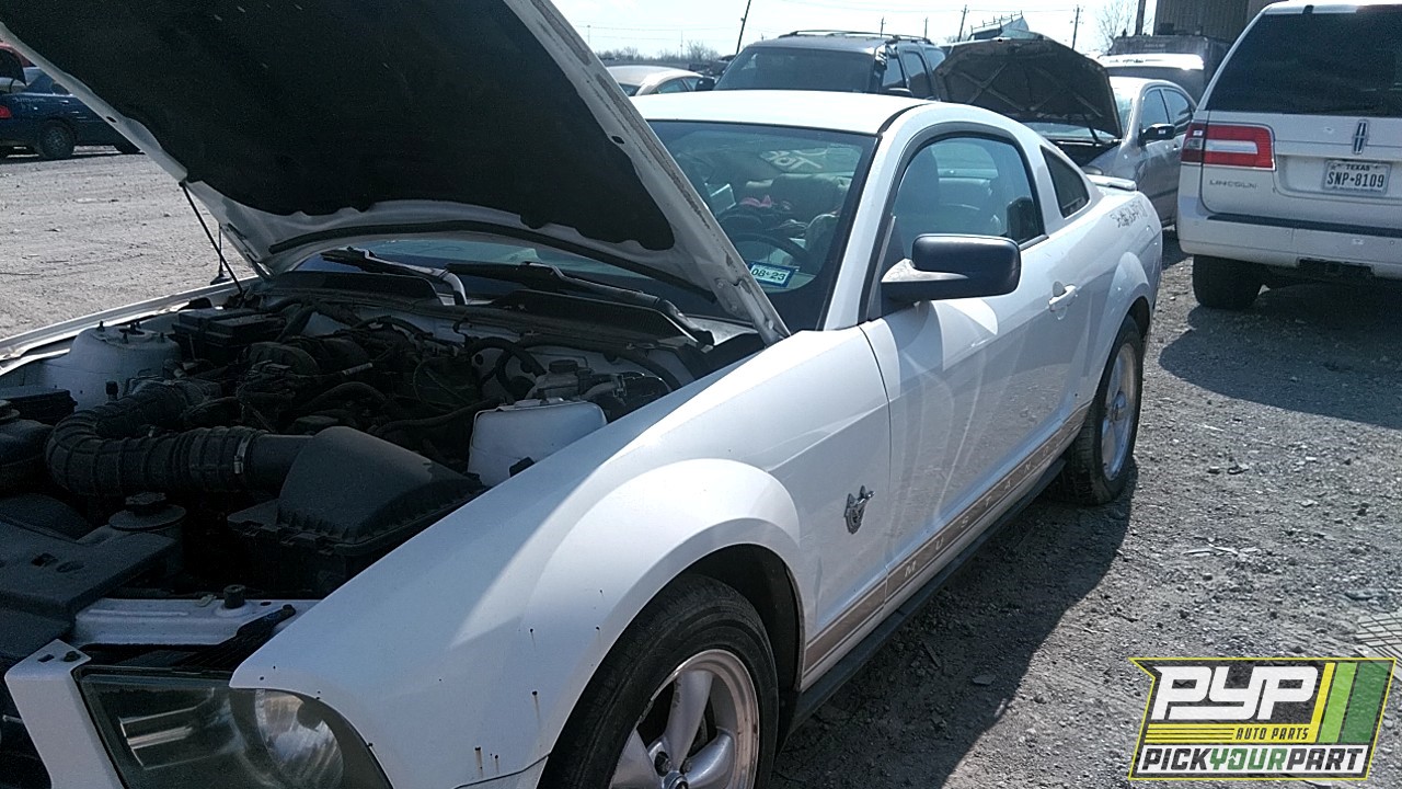 2009 FORD MUSTANG available for parts