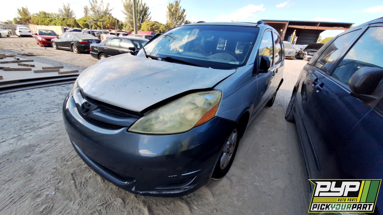 2006 TOYOTA SIENNA available for parts