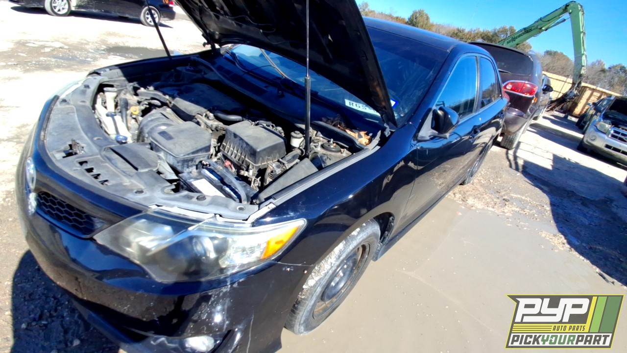 2012 TOYOTA CAMRY partes disponibles