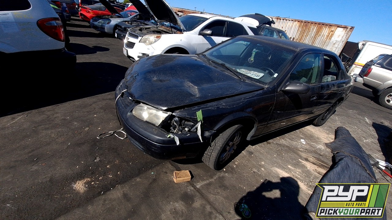 2000 TOYOTA CAMRY partes disponibles