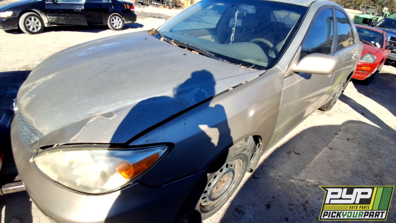 2004 TOYOTA CAMRY partes disponibles