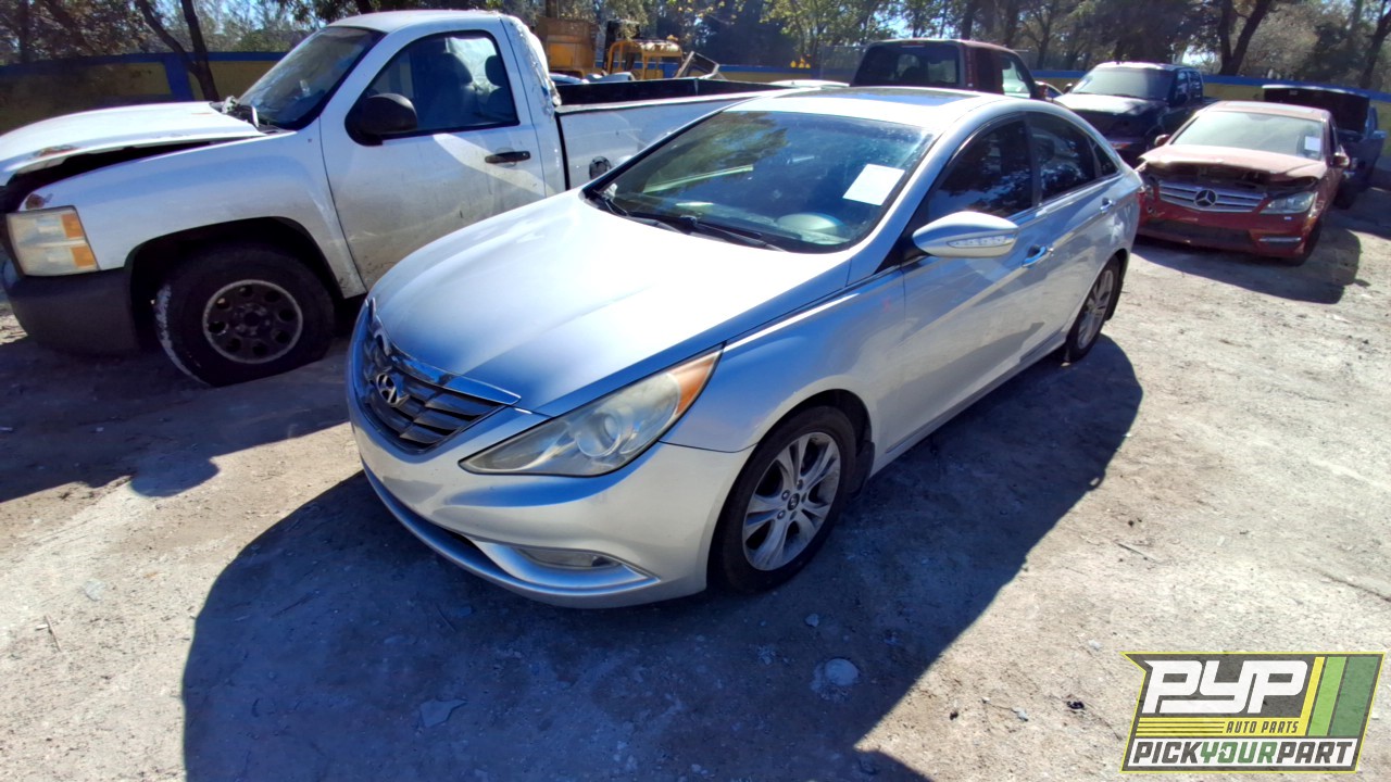 2013 HYUNDAI SONATA available for parts