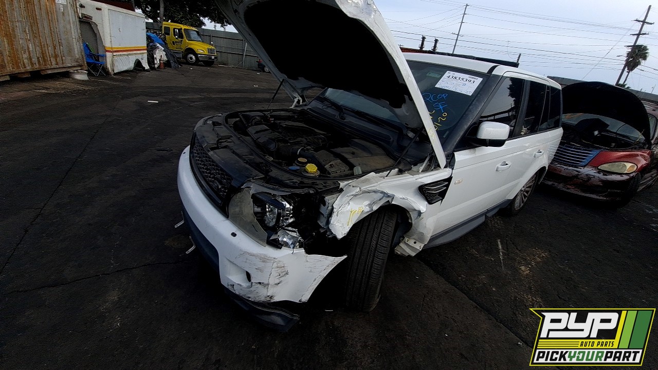 2013 LAND ROVER RANGE ROVER SPORT available for parts