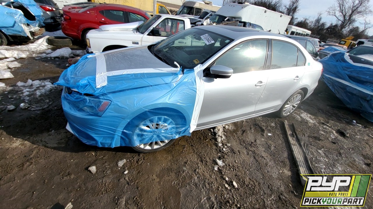 2011 VOLKSWAGEN JETTA partes disponibles