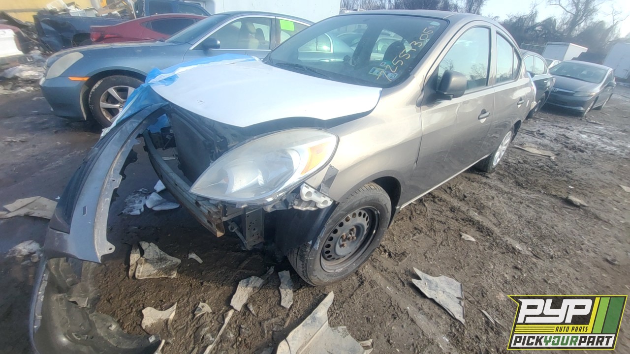 2013 NISSAN VERSA partes disponibles