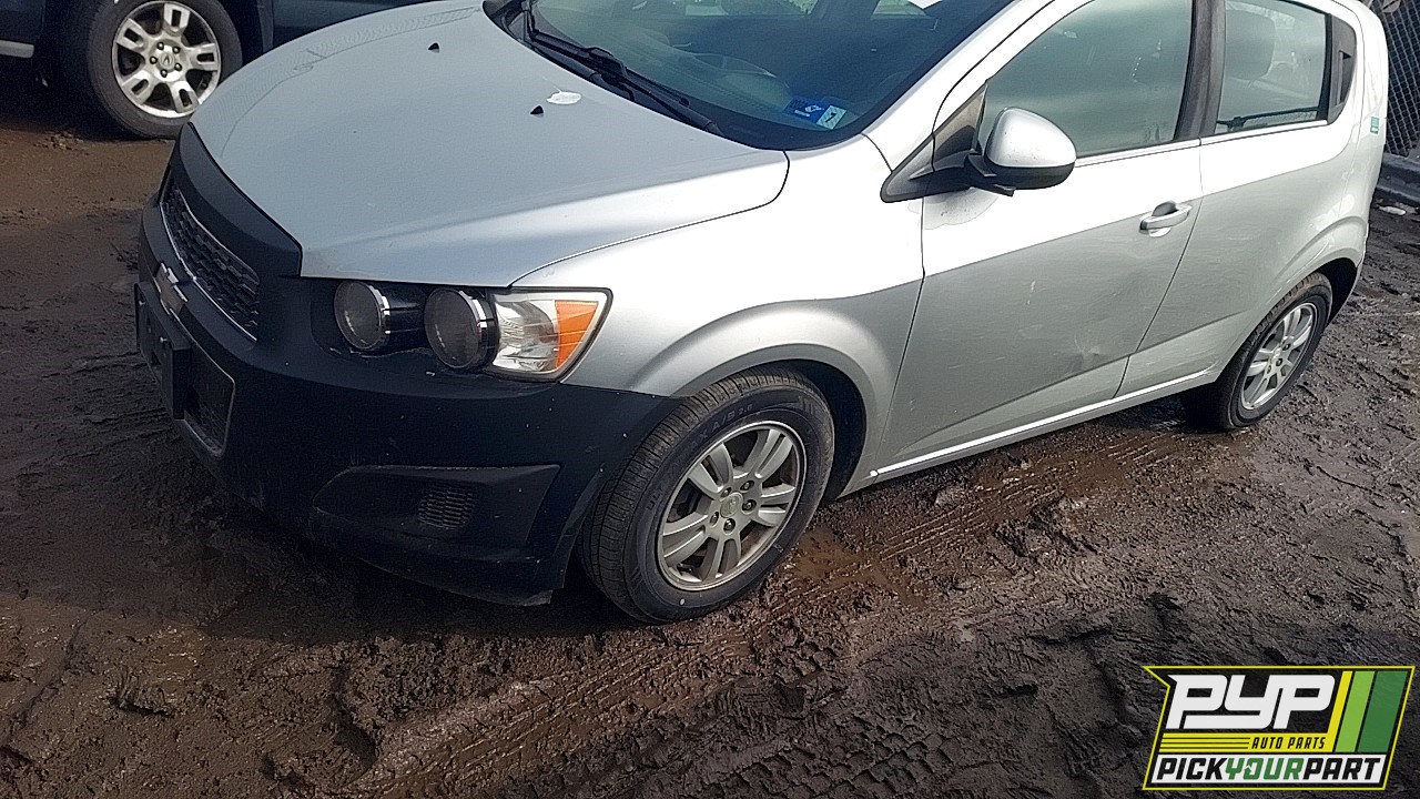 2013 CHEVROLET SONIC partes disponibles