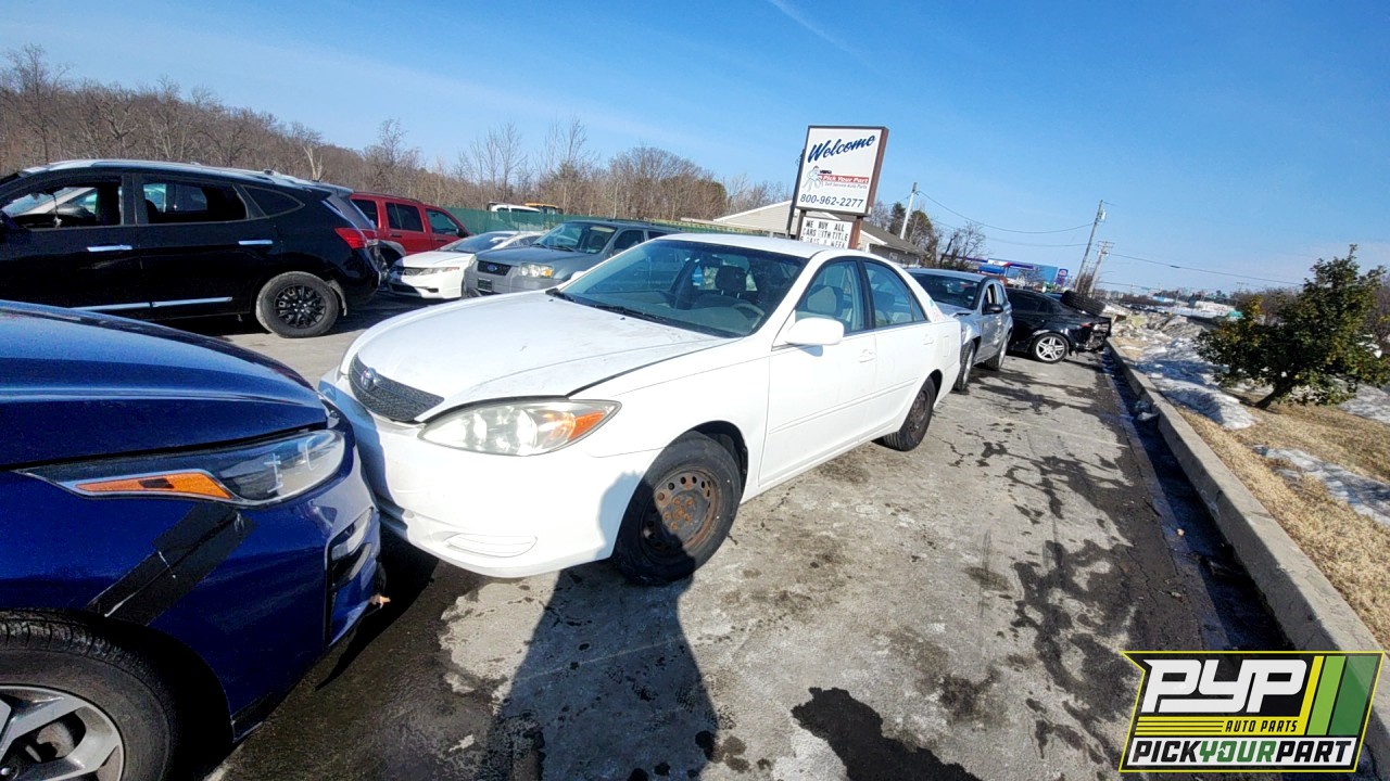 2002 TOYOTA CAMRY partes disponibles