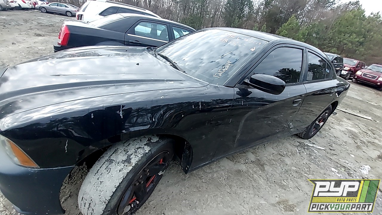 2014 DODGE CHARGER partes disponibles