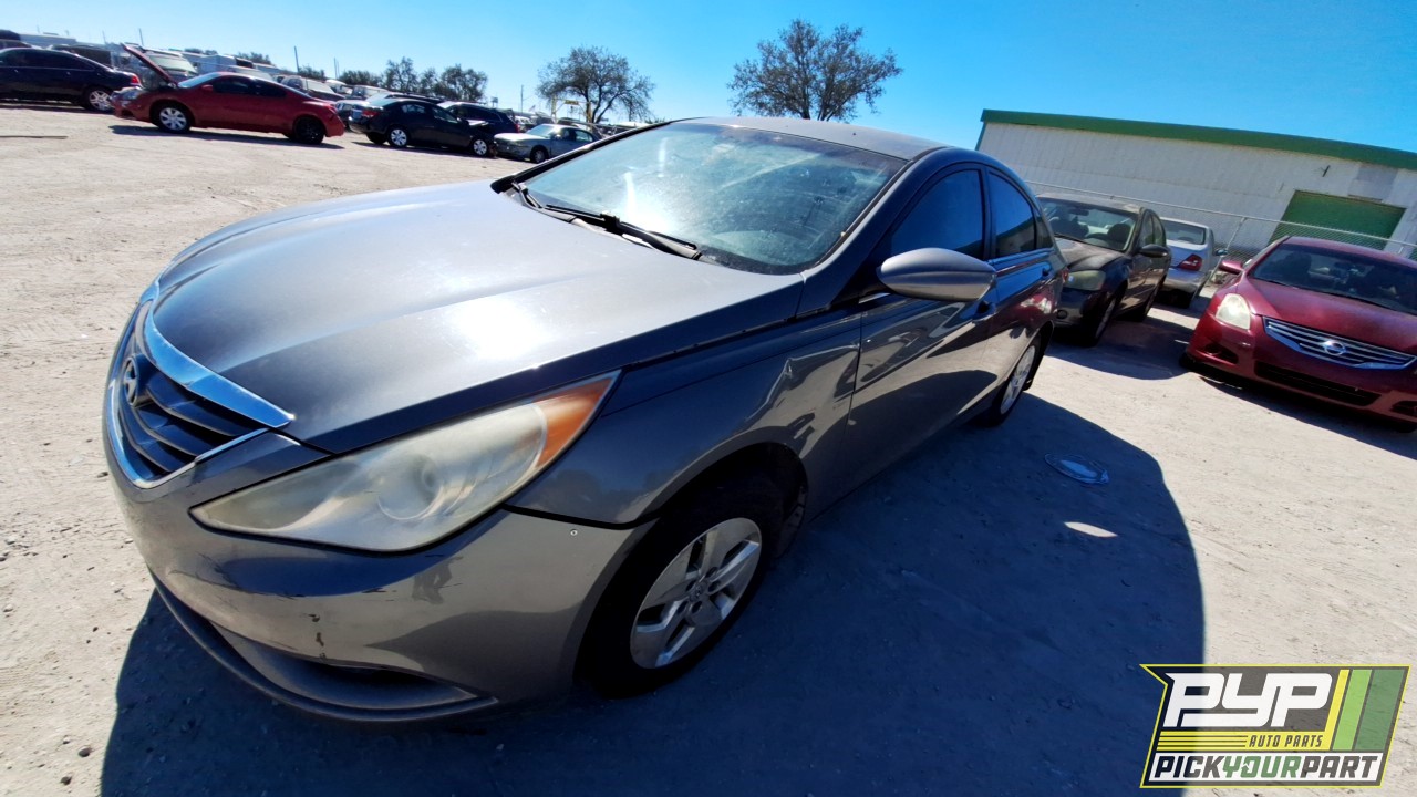 2013 HYUNDAI SONATA available for parts