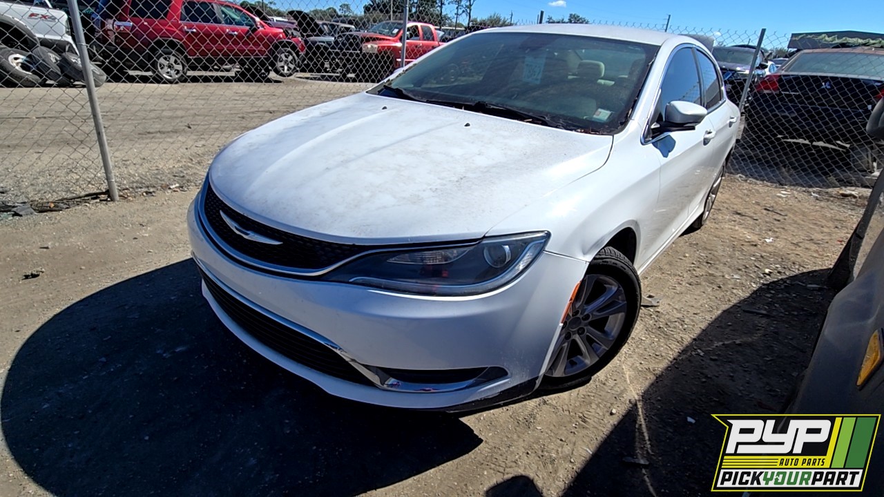 2015 CHRYSLER 200 partes disponibles