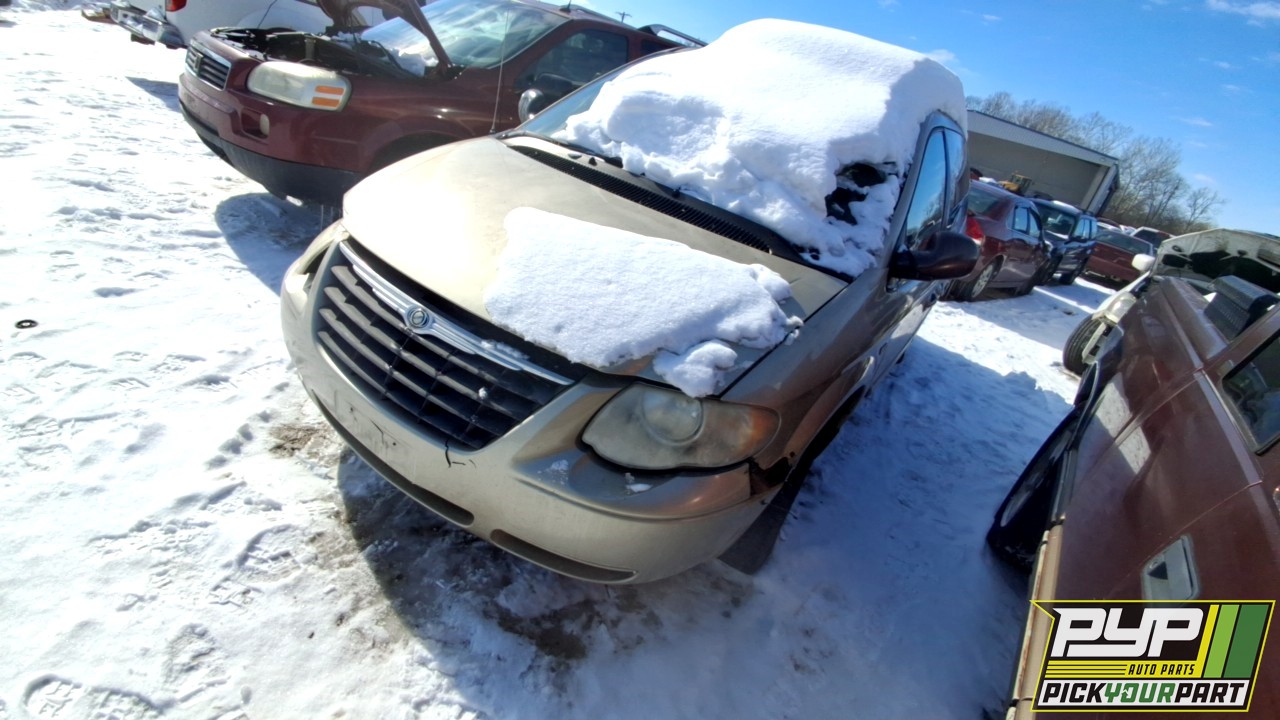 2006 CHRYSLER TOWN & COUNTRY available for parts