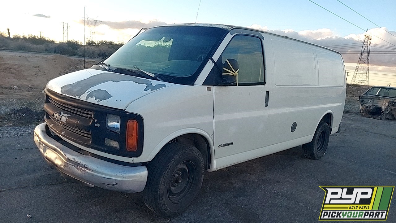 2000 CHEVROLET EXPRESS 1500 available for parts