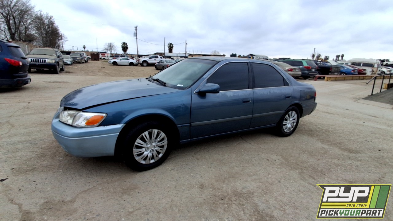 2000 TOYOTA CAMRY partes disponibles