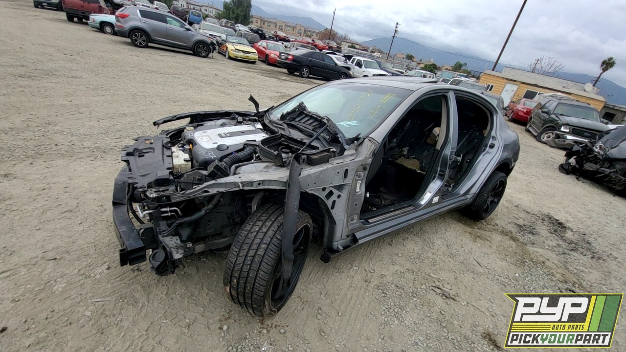 2010 INFINITI G37 partes disponibles