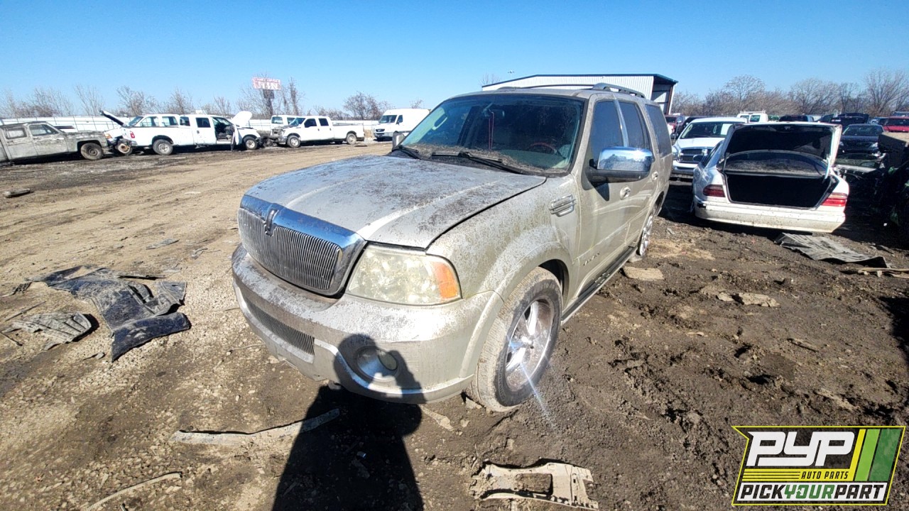 2004 LINCOLN NAVIGATOR partes disponibles