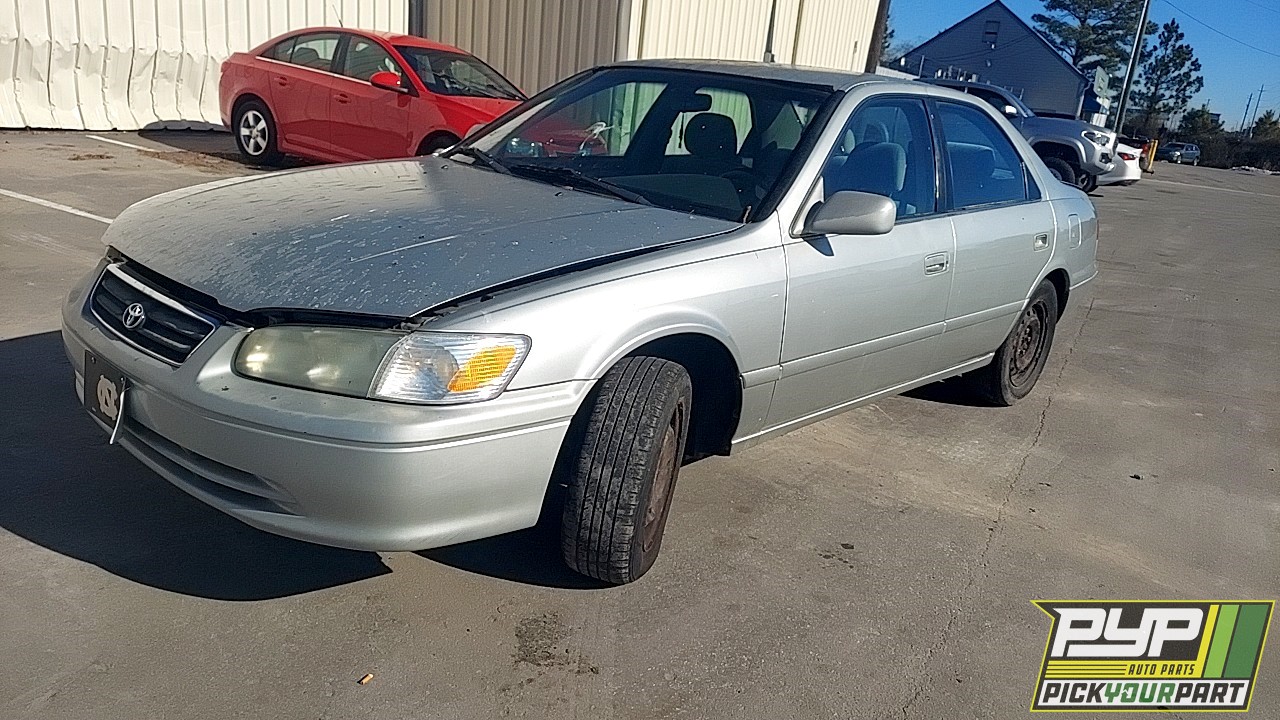 2001 TOYOTA CAMRY partes disponibles