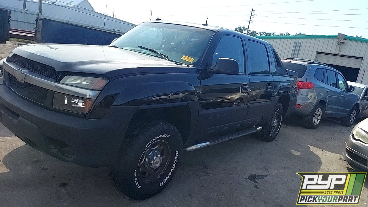 2003 CHEVROLET AVALANCHE 2500 available for parts