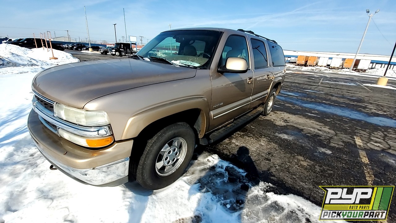 2000 CHEVROLET SUBURBAN 1500 available for parts