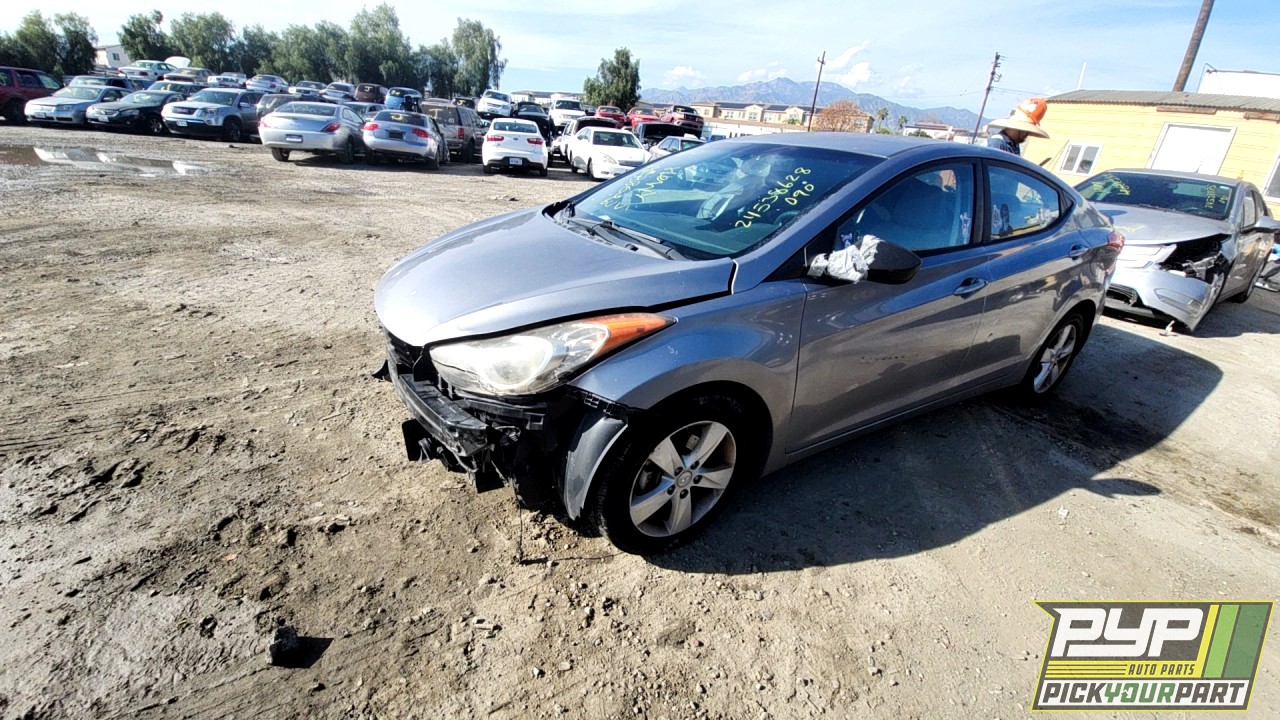 2013 HYUNDAI ELANTRA partes disponibles
