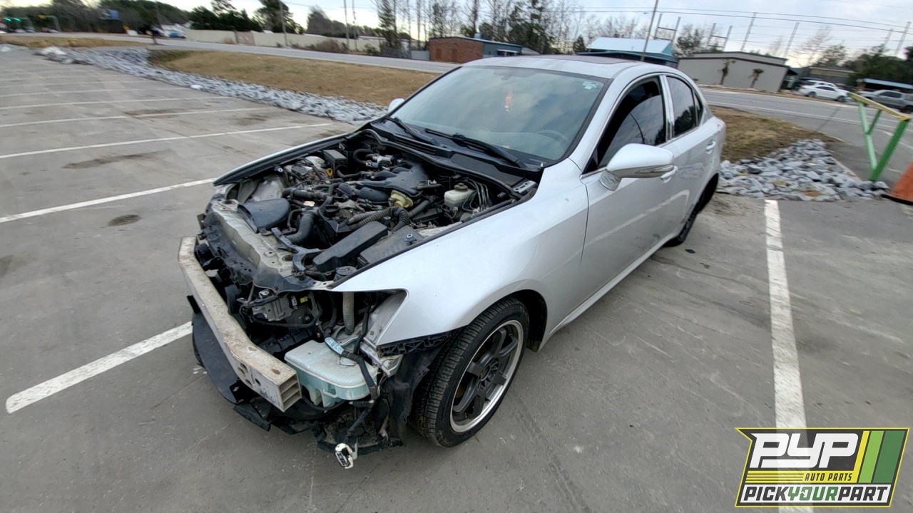 2009 LEXUS IS250 partes disponibles