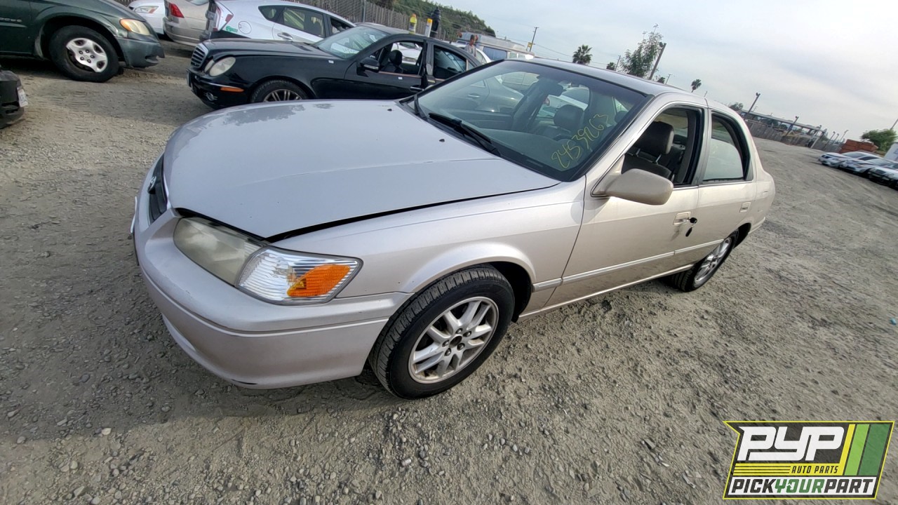2000 TOYOTA CAMRY partes disponibles