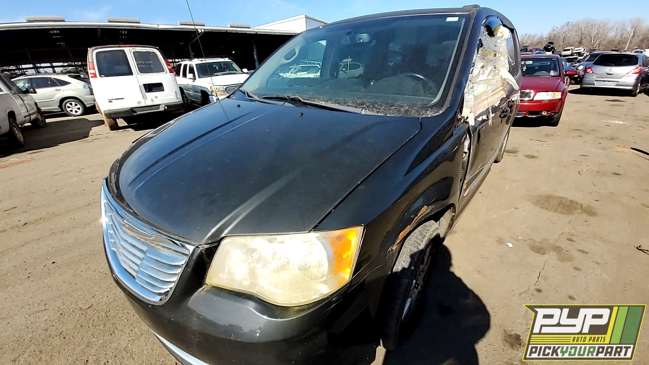 2012 CHRYSLER TOWN & COUNTRY partes disponibles