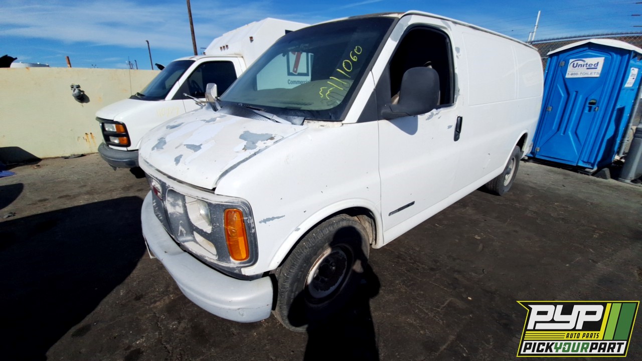 2000 GMC SAVANA 2500 available for parts