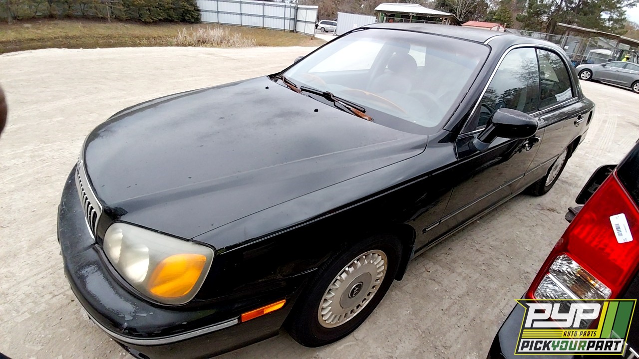 2001 HYUNDAI XG300 partes disponibles