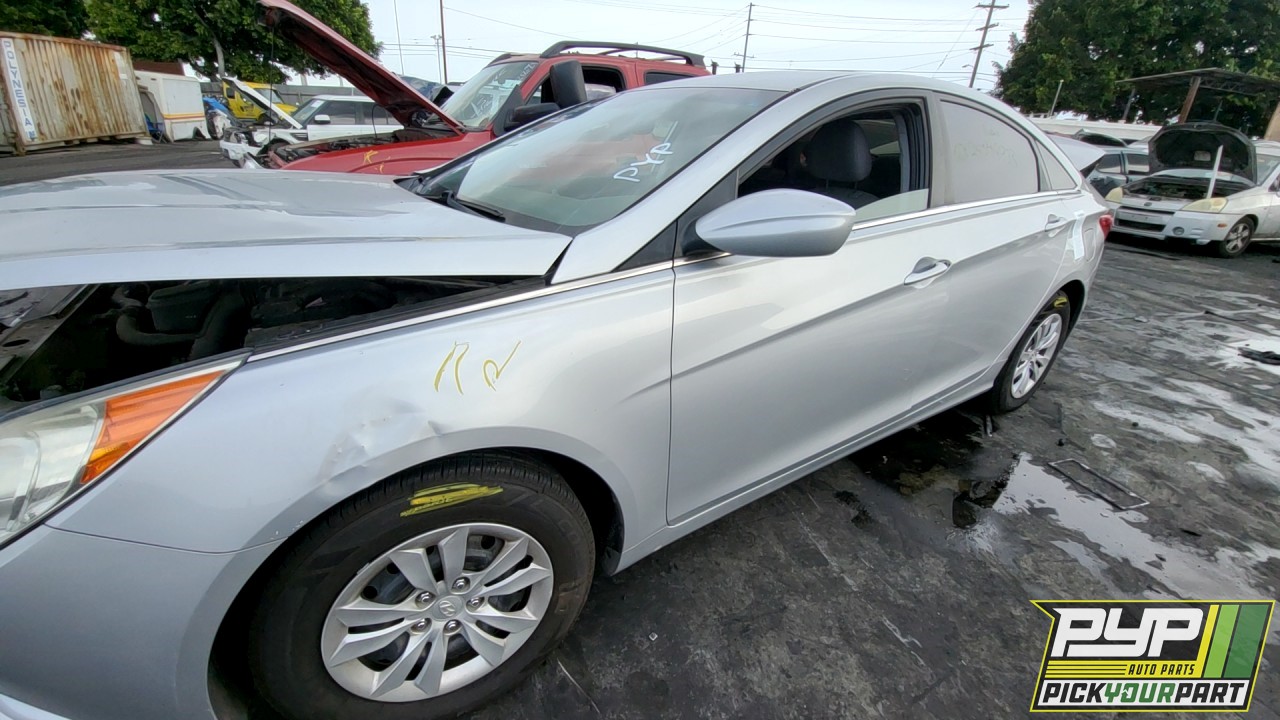 2011 HYUNDAI SONATA available for parts