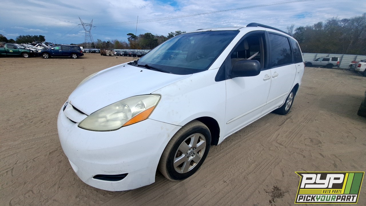 2007 TOYOTA SIENNA available for parts