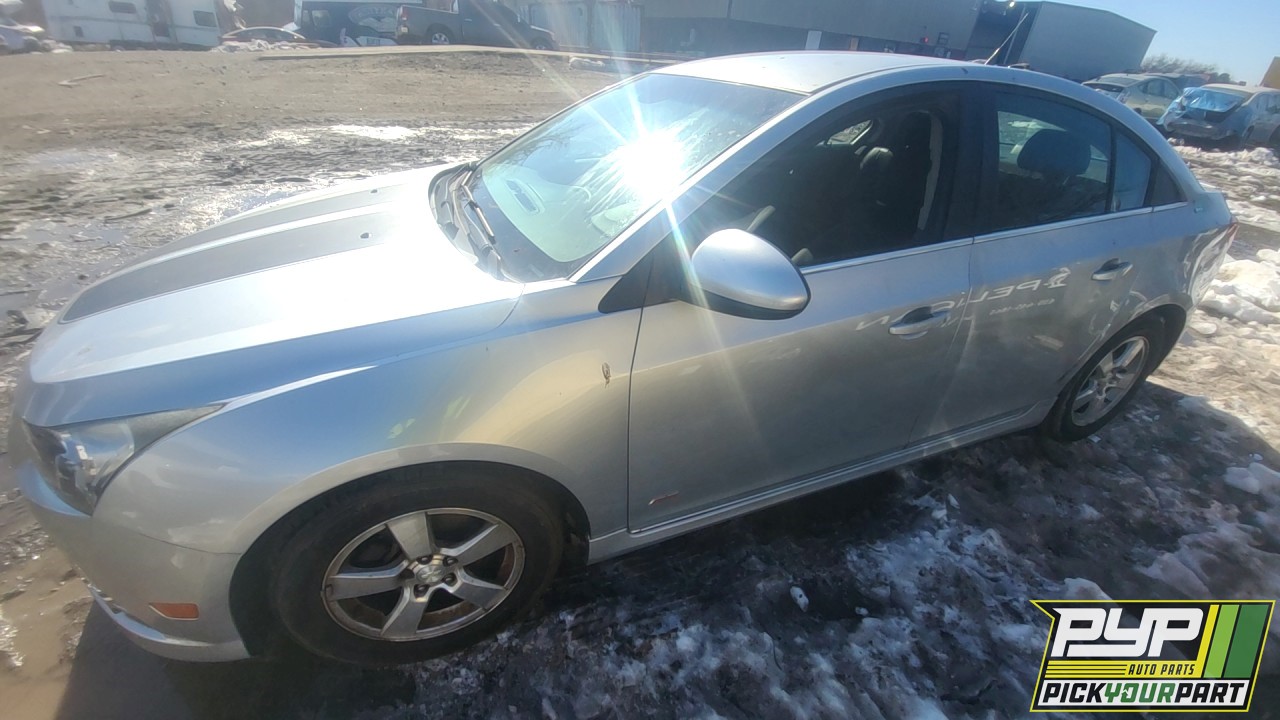 2013 CHEVROLET CRUZE partes disponibles