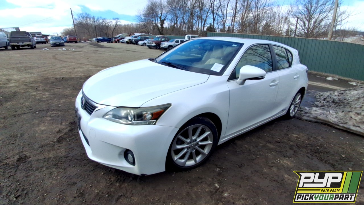 2011 LEXUS CT200H partes disponibles