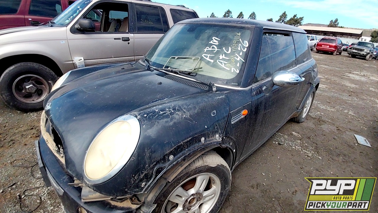 2006 MINI COOPER partes disponibles