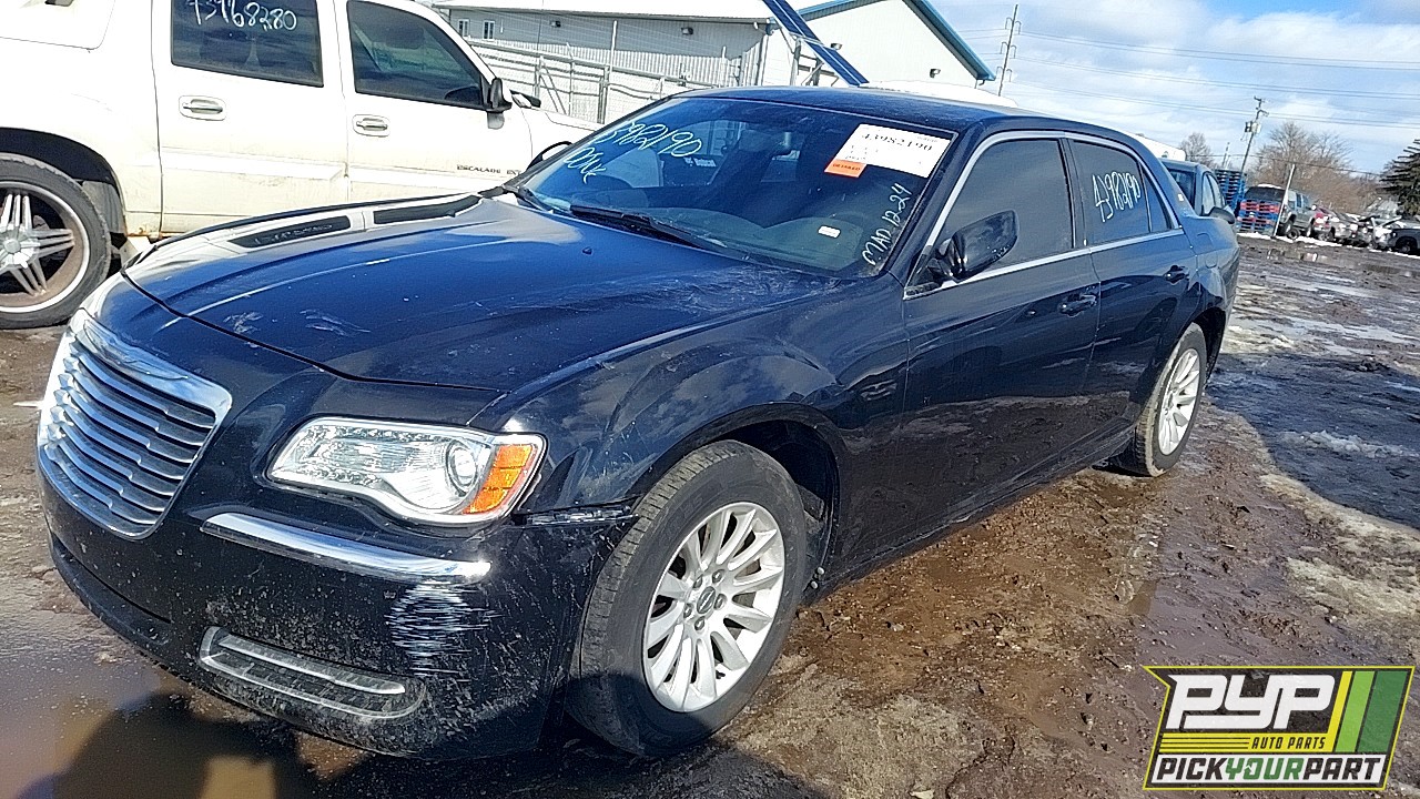 2012 CHRYSLER 300 partes disponibles